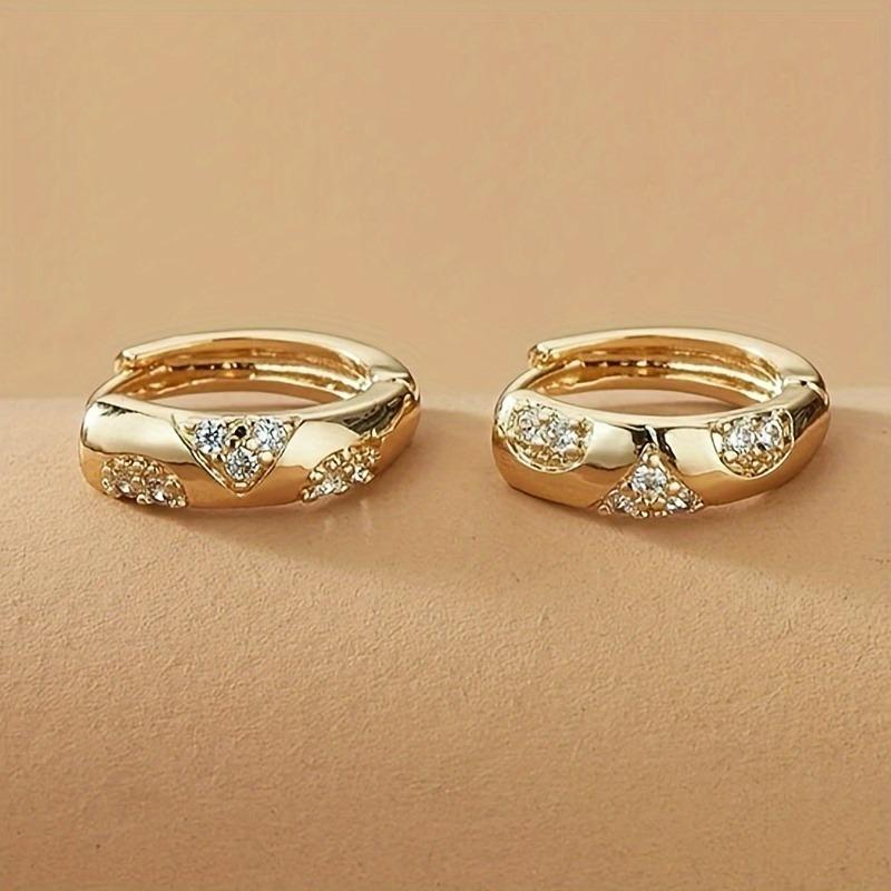 Chic Golden Color Hoop Earrings Female Exquisite Shiny Cubic Zirconia Ear Accessories Low-key Daily Wearable Party Jewelry