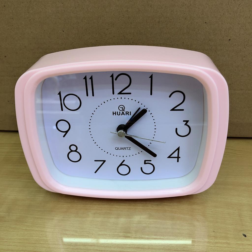 Modern Simple Square Bedside Pendulum Clock Living Room and Bedroom Time Meter Small and Fresh Digital Time Quartz Clock