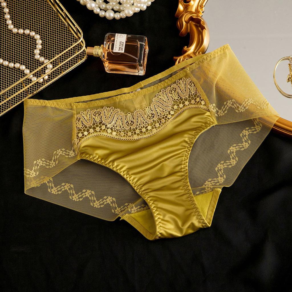 Light Luxury High-end Embroidered Mid Waist Panties with Lace Sexy and Breathable Triangular High Elasticity Satin Surface Women’s Panties
