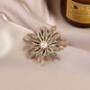 Alloy Pearl High-end Brooch, Exuding A Sense of Sophistication and Elegance. Petal Brooch, Women's Coat Accessory Pin