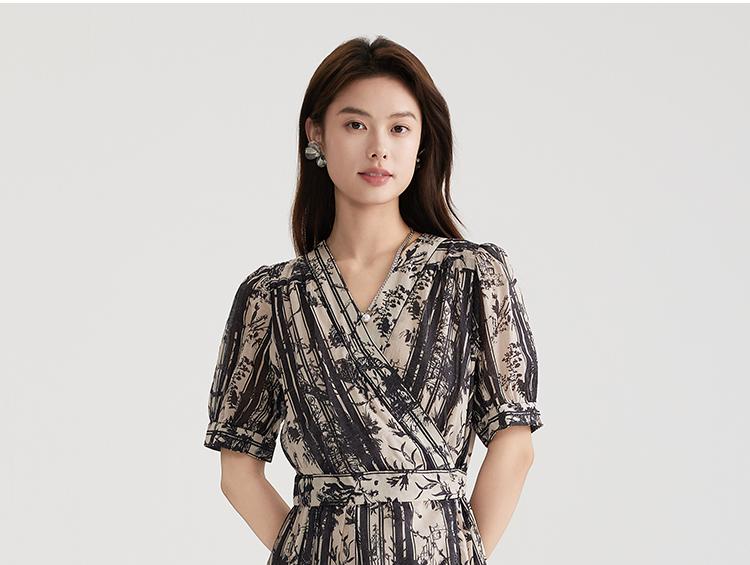 Pure cotton temperament floral dress for women in summer 2025, thin, high-end, age reducing, Chinese style medium length dress