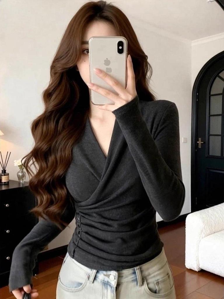 Women's Spicy Girl V-Neck Ruched Long-Sleeve Slimming Winter Top