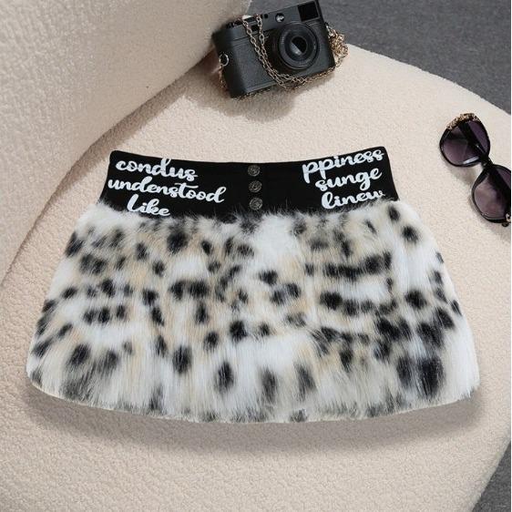 

Women s High-End A-Line Furry Leopard Print Mini Skirt - Retro Spicy Girl Style for Autumn/Winter XS чорний