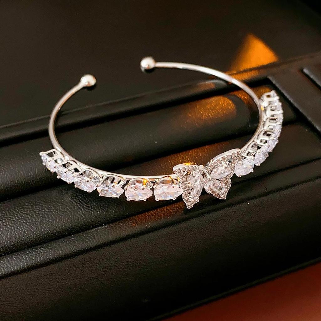 Minimalist Zircon Water Drop Butterfly Open Bangle Bracelet - Elegant, Versatile, and Fashionable Exquisite Hand Jewelry