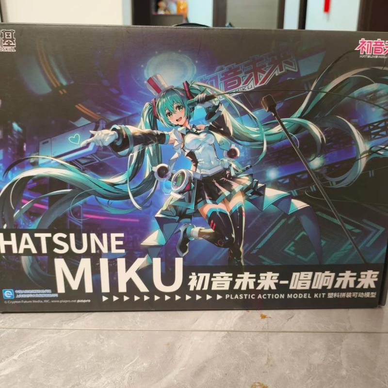 Genuine Hatsune Miku Sing To The Future Action Figure Limited Edition Assembled Model Action Doll With Lights Collect Toy Models