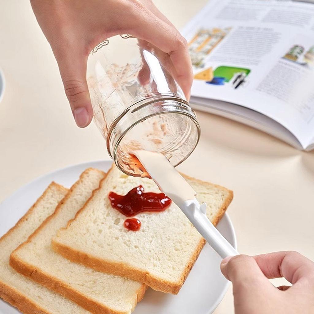 Heat Resistant Butter Spreader Silicone Spatula Scraper for Professional and Beginner Baker Essential Baking Tool