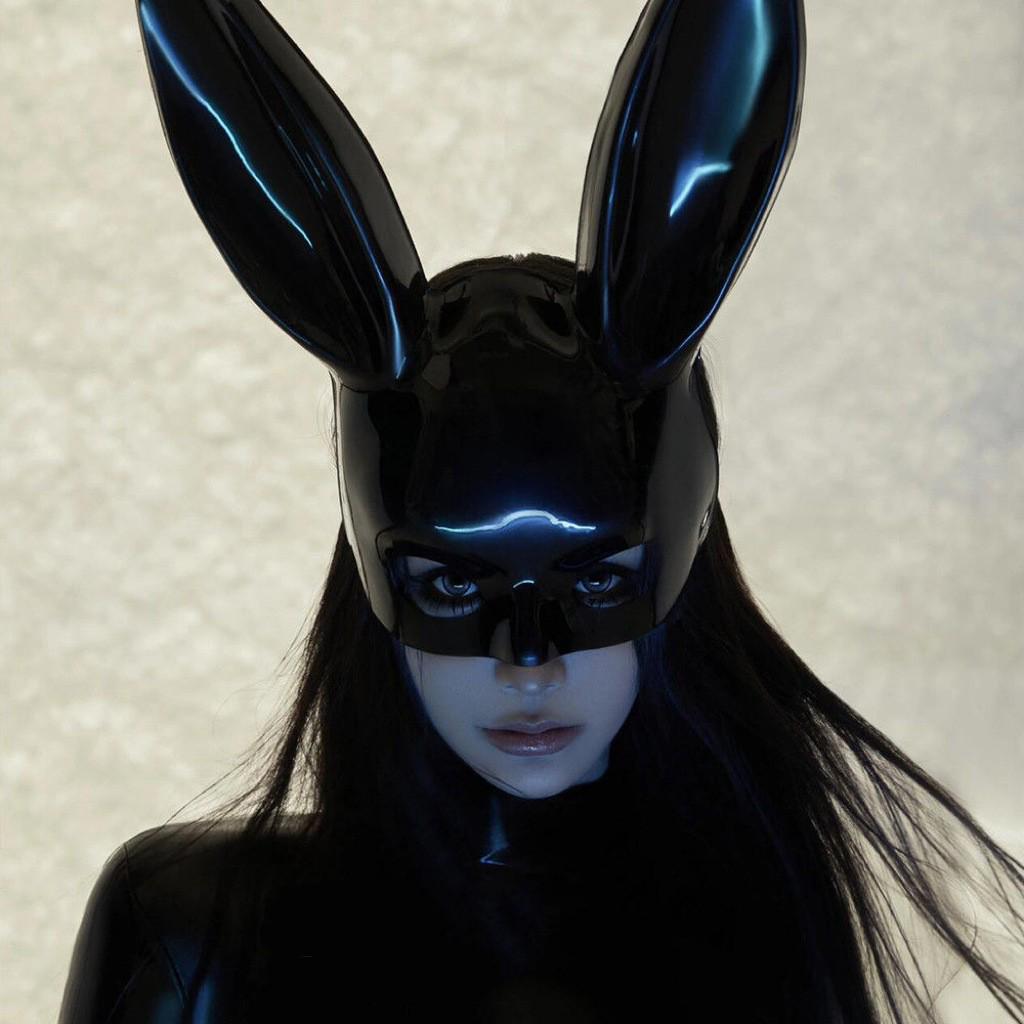 Mască de față sexy din dantelă cu pene - Accesoriu de petrecere mascat pentru Halloween