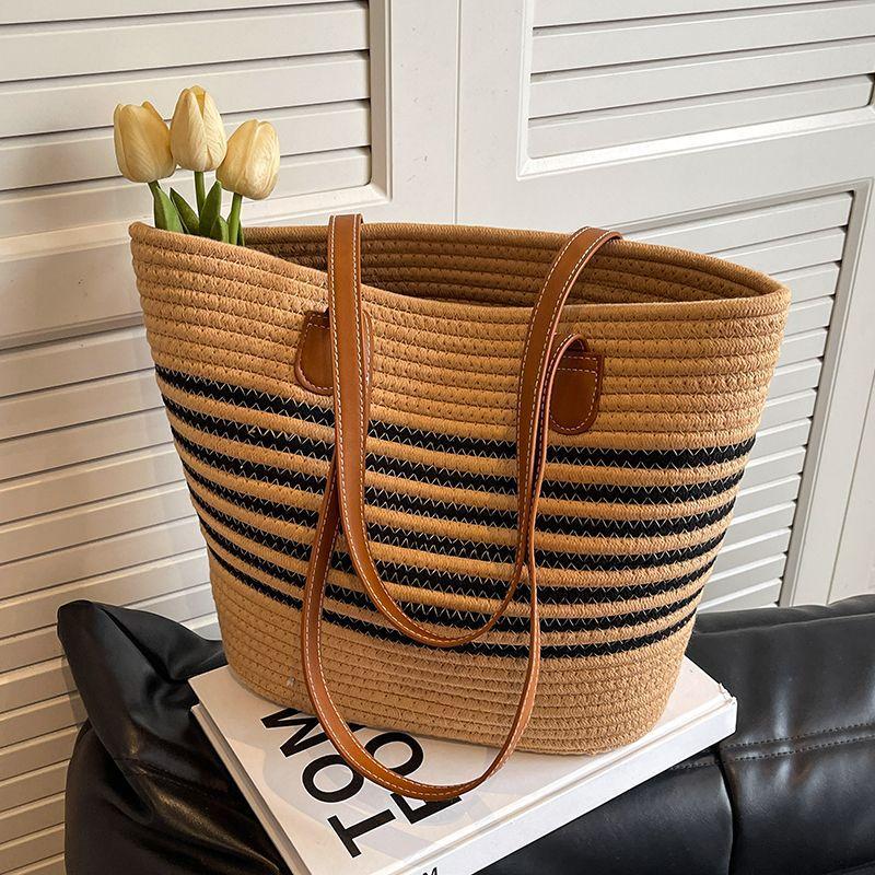 French bag women's large-capacity new versatile shoulder straw woven bag seaside beach vacation tote bag