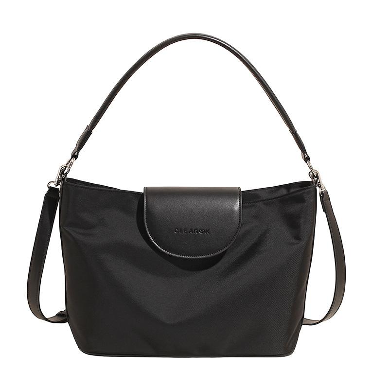 

Small Niche Design Bag, Summer New Fashion Splicing Color Collision Crossbody Women s Bag, Casual Commuting Tote Bag чорний