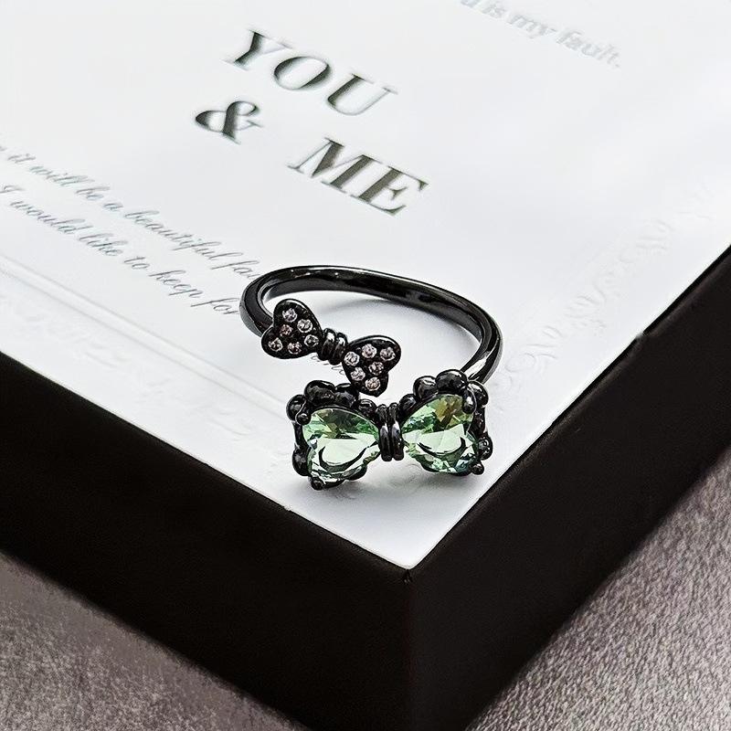 Wind Dunkelgrün Diamant Unregelmäßiger Bogen Mode Offener Ring Geschlechtsneutral Wind Leichter Luxus Punk Ring Frauen