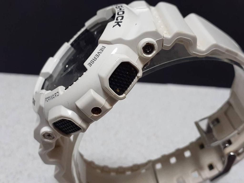 CASIO lights on White G-SHOCK GA-110GW t-54