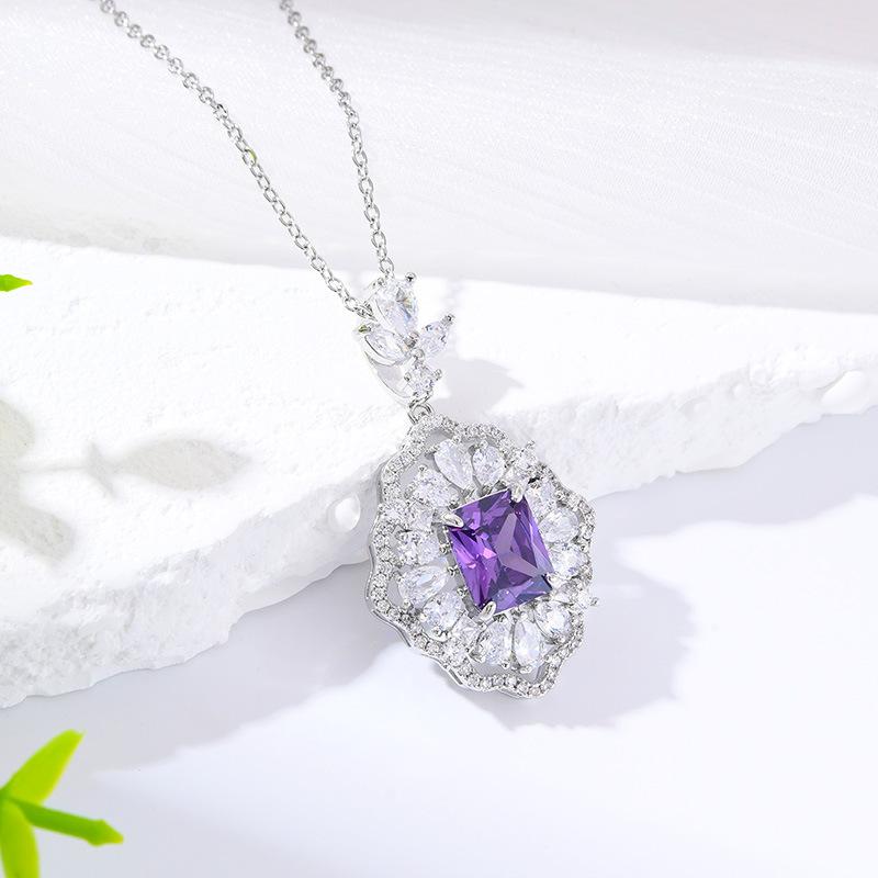 Luxury High Carbon Diamond Inlaid Diamond Rhombus Pendant Sea Blue Ice Flower Cut Trend Necklace Jewelry Spot