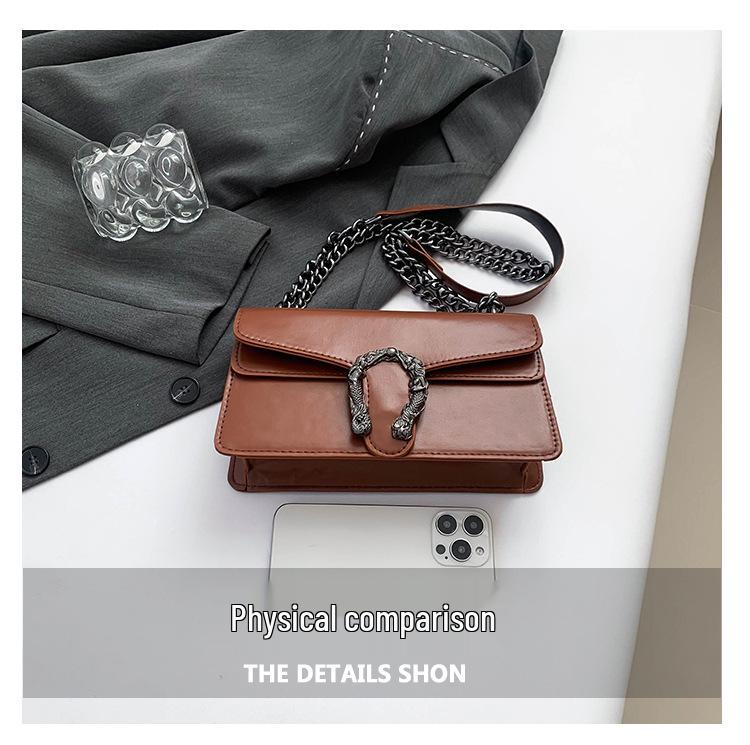 Modna kwadratowa torebka crossbody na łańcuszku damska 2025