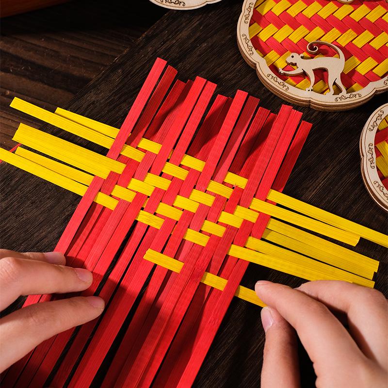 Zodiac Bamboo Weaving DIY Magnet Base Kit: Wooden Frame & Cultural Craft Gift