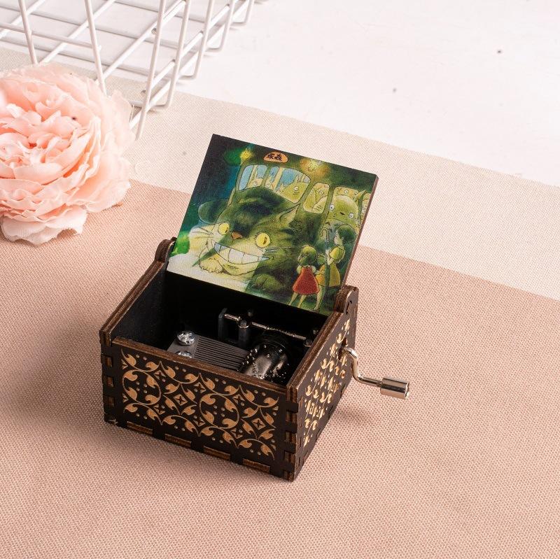 Wooden Painted Music Box, Totoro Music Gift, Ornament, Light Luxury Wooden Hand Cranked Music Box