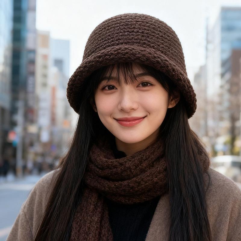 

Осенне-зимняя утолщенная шерстяная шляпа рыбака для женщин, шляпа-котелок с загнутыми полями, однотонная, универсальная, теплая, подчеркивающая лицо, маленькая вязаная шапка для мужчин M（56-58cm）