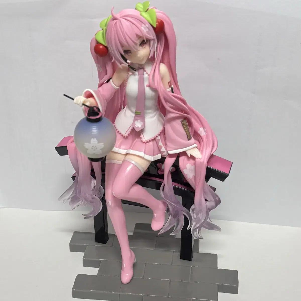 

Hatsune Miku Sakura Lantern Lantern Amp Taito