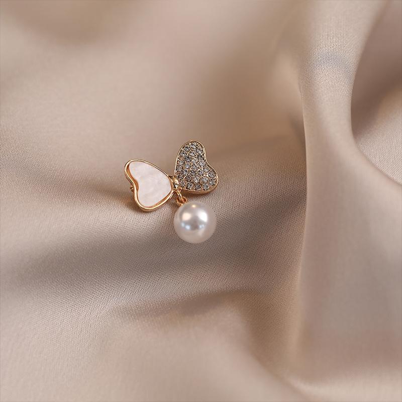 Metal Butterfly Brooch High-End Luxury Accessory Fashionable Retro Corsage Clothing Pin Anti-Exposure Jewelry