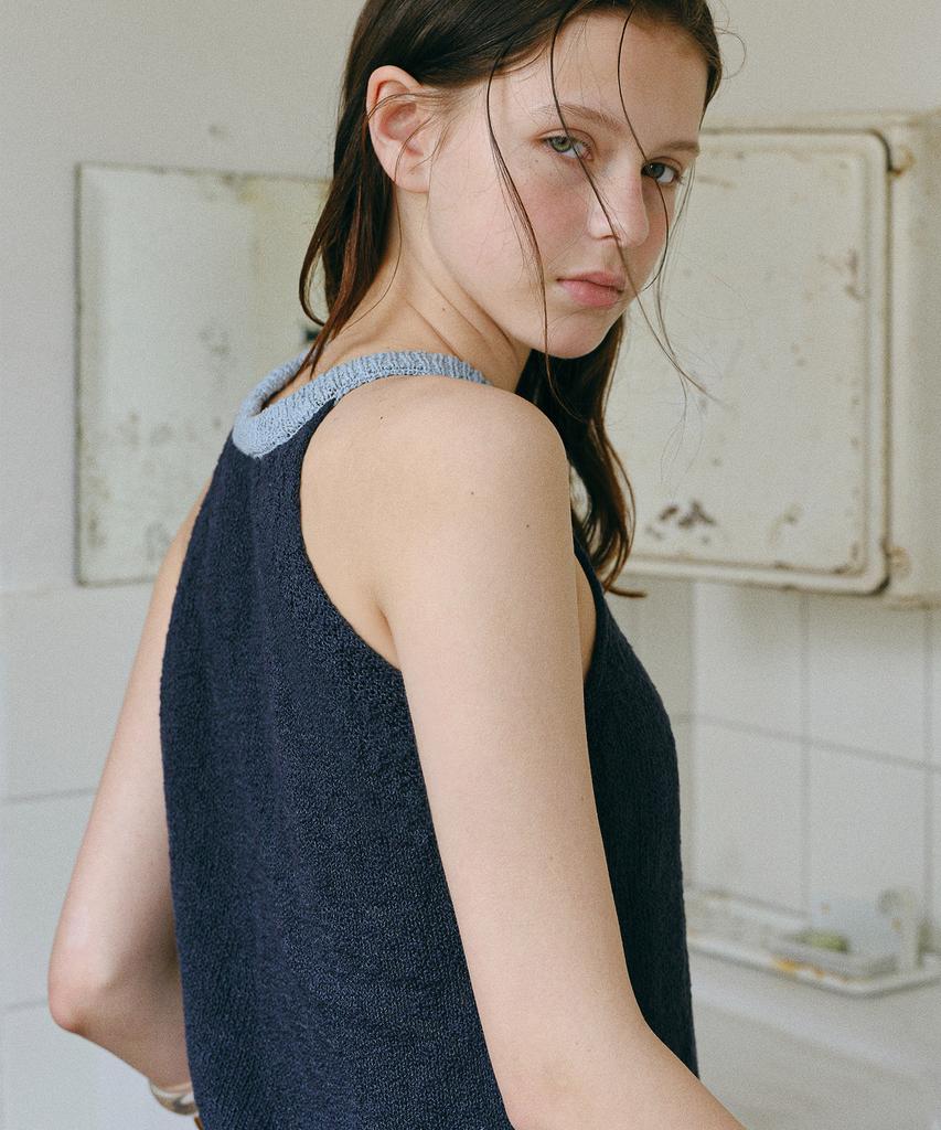 ANDNEEDS Fetta Halter Sleeveless (Navy)