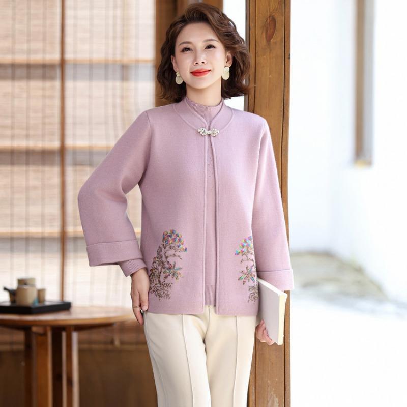 Middle-aged and Old Women's Autumn and Winter Fashion Sweater Heavy Craft Coat Mother's Autumn Clothes New Knitted Cardigan Two-piece Set