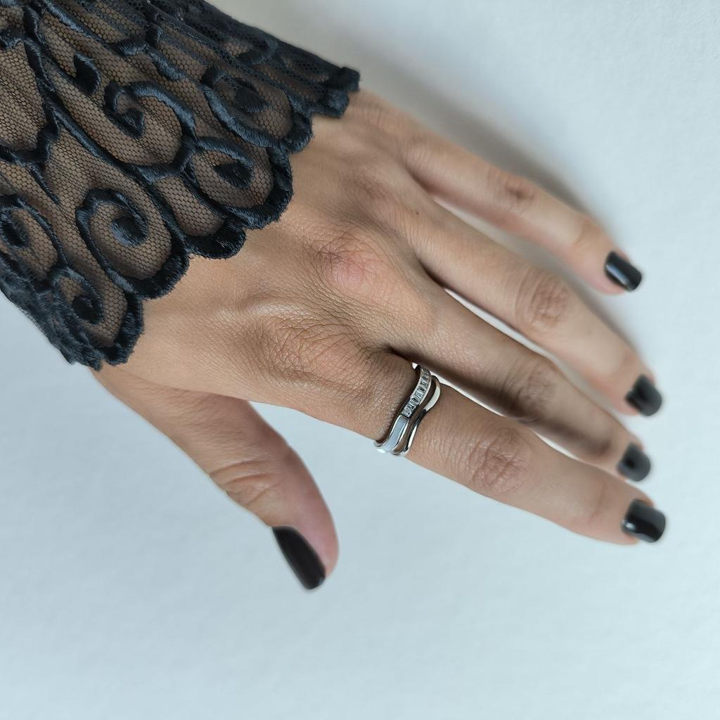 Silver Ring with Natural Cubic Zirconia, Mother-of-pearl, Product Weight 3 G (2185819)