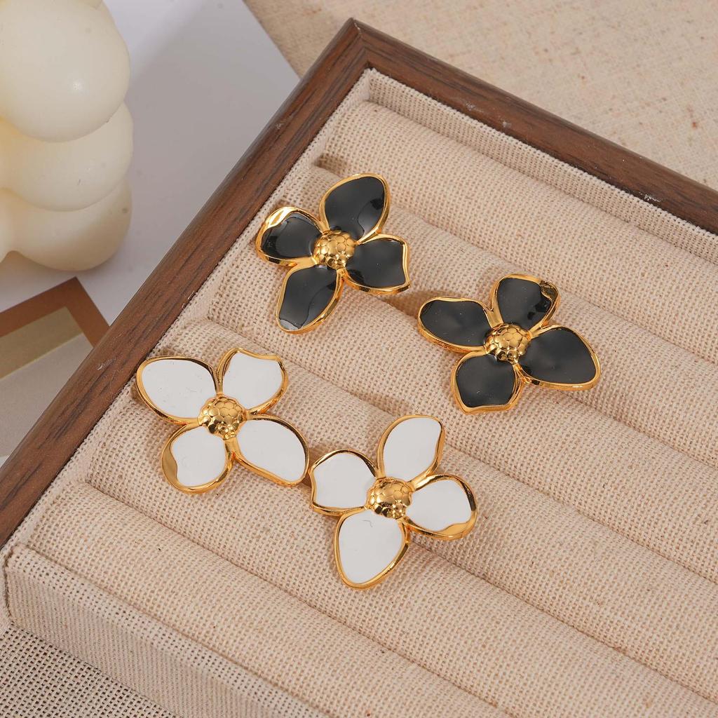 European Flower Bow Textured Metallic Stud Earrings for Women - Luxurious, Fashionable Style