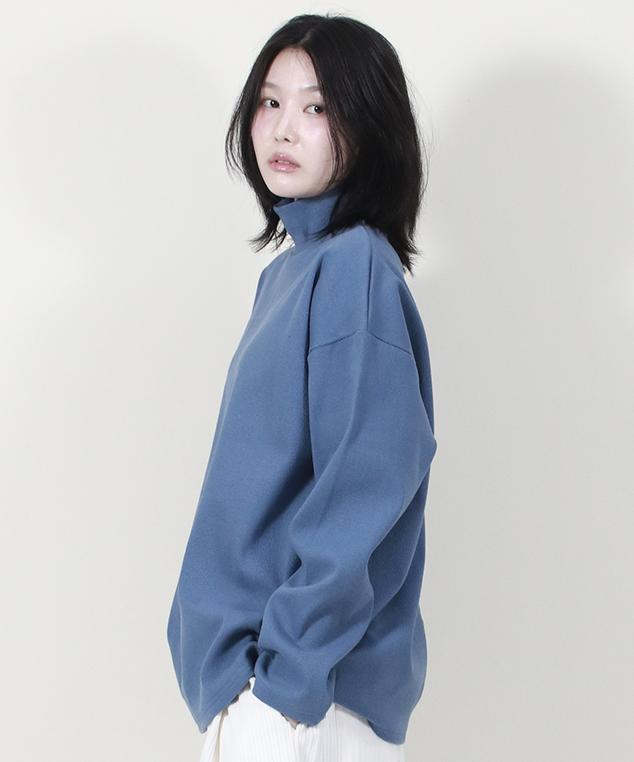 Deumakeu Mock Neckline Boxy Fit T-Shirt Blue
