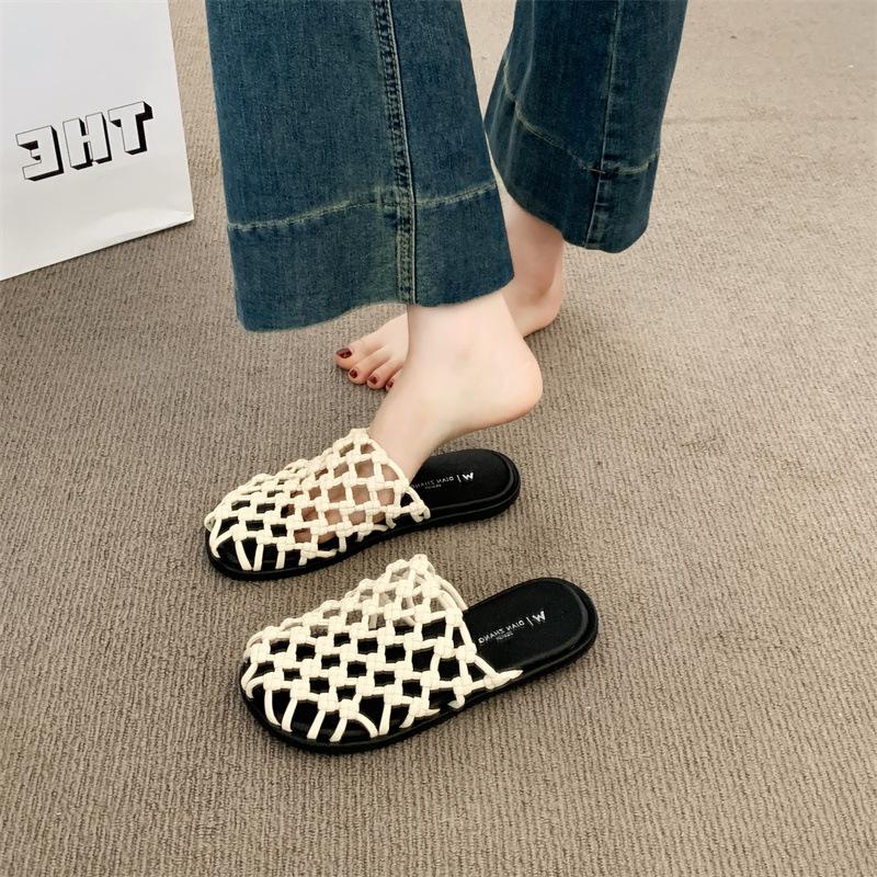 2025 summer new Roman style bag head woven outdoor wear flat cool slippers casual beach retro women's shoes