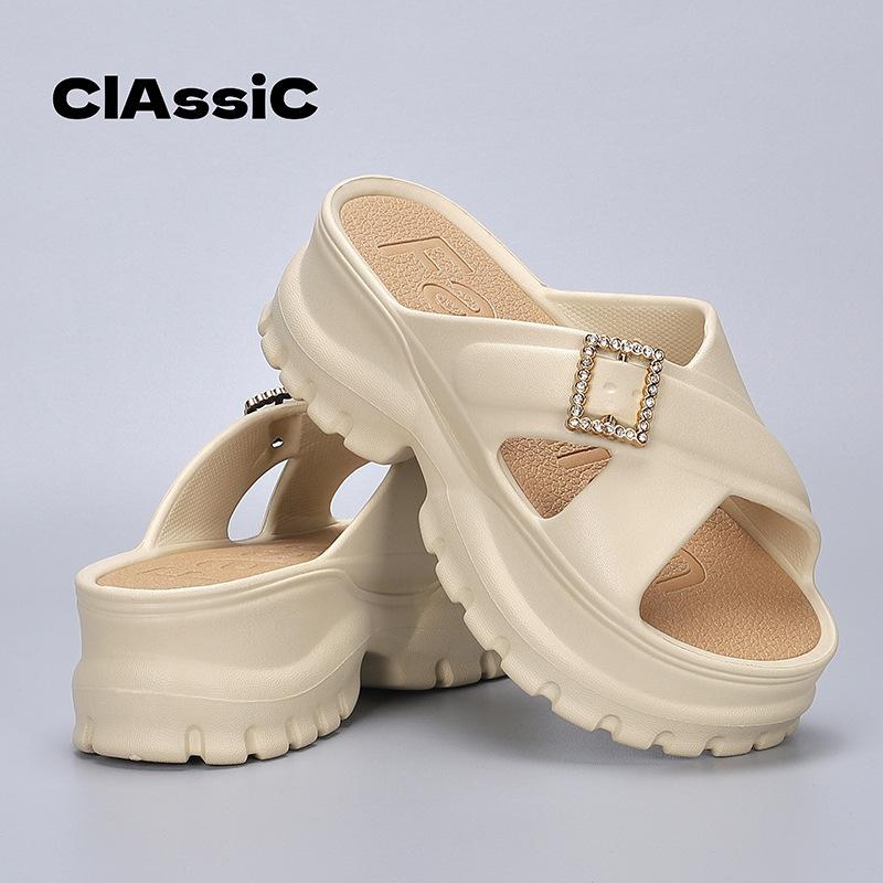 Super thick small slippers women wear new summer heightening fashion soft bottom beach v one-word slippers