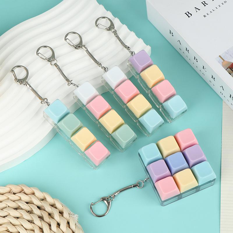 Macaron Color Keyboard Key Toy Diy Button Keycap Sensory Keychain Decompression Toys Mechanical 4Key Toy For Adult Gifts