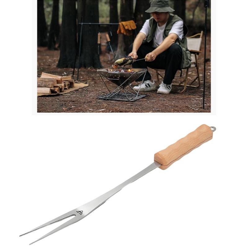 Metal Fork Head Barbecue Fork with Wooden Handle Twin-Tip Cooking Fork for Backyard Barbecue Meals and Kitchen Use