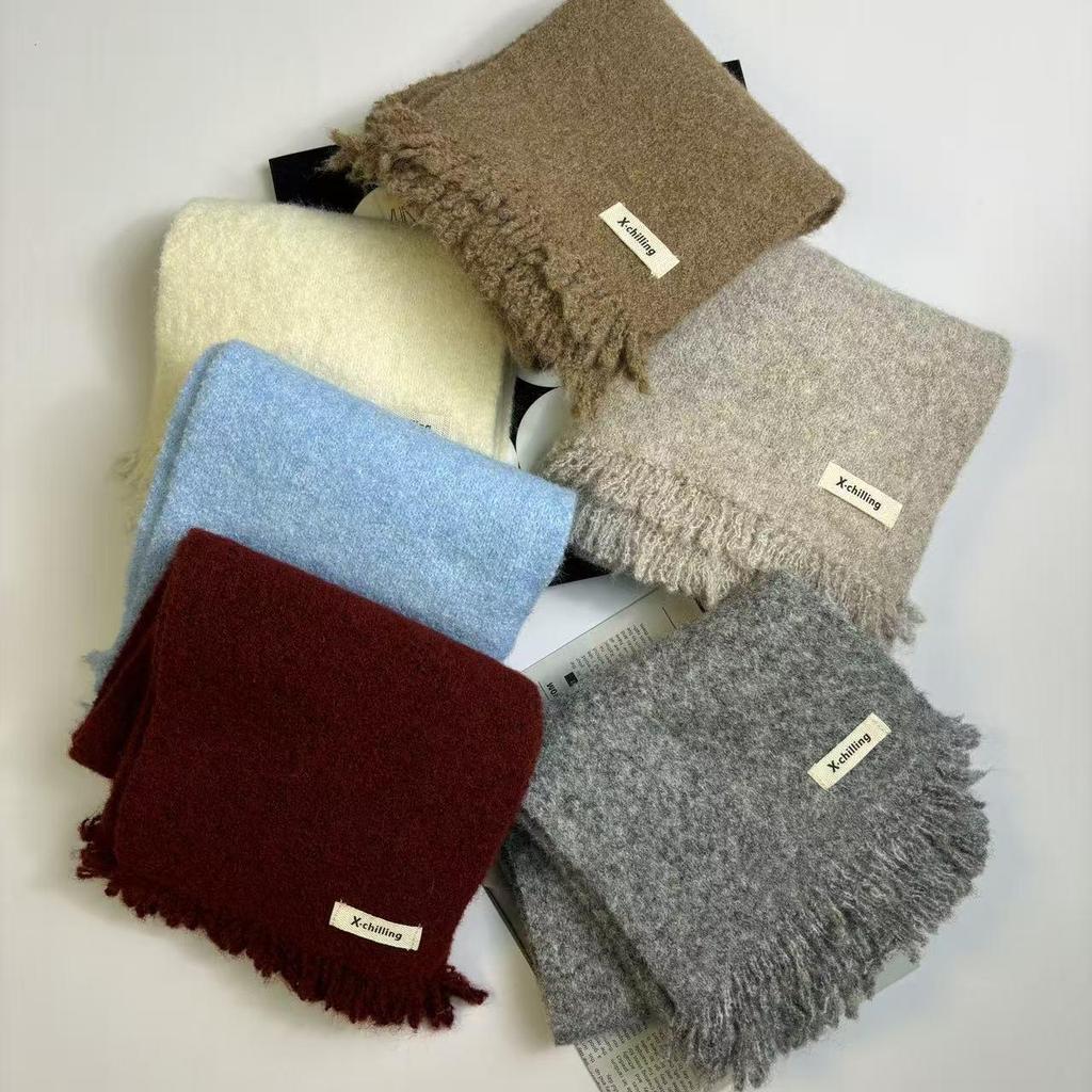 Wełniany Szalik Dzianinowy w Koreańskim Stylu z Frędzlami dla Kobiet – Wszechstronny, Ciepły i Stylowy