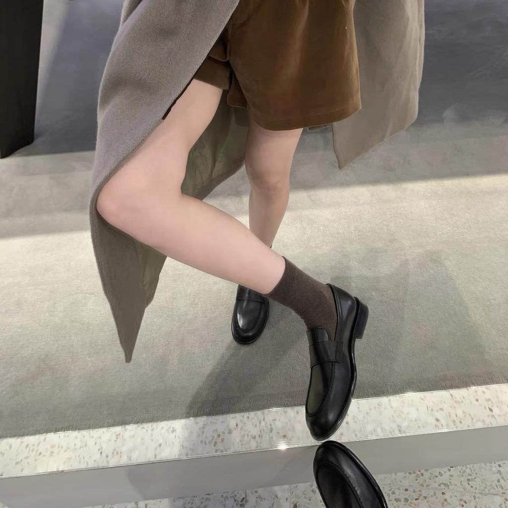 Retro British style foot cover single shoes turned fur flat bottom thick heel small leather shoes women