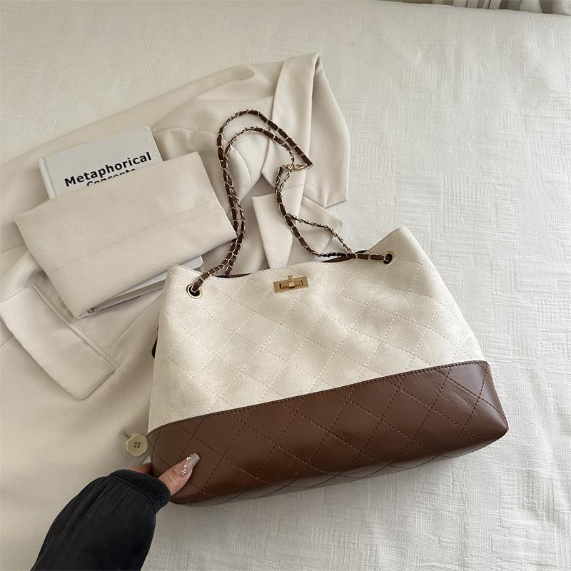 Fashion Retro Large-capacity Commuter Tote Bag Women's New Messenger Bag Daily Underarm Shoulder Bag