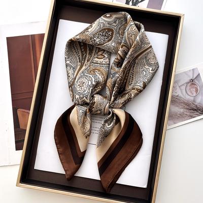 Accessori – Sciarpe e foulard