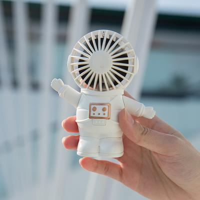 Mini Fan Spaceman Lazy Mini Small Fan Cartoon USB Charging Portable Handheld Electric Fan Small Fan
