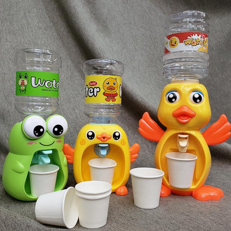 Q Cute Duck Water Dispenser, Play House Kitchen Toys, Electric Sound And Light Fun Mini Simulation Beverage Machine