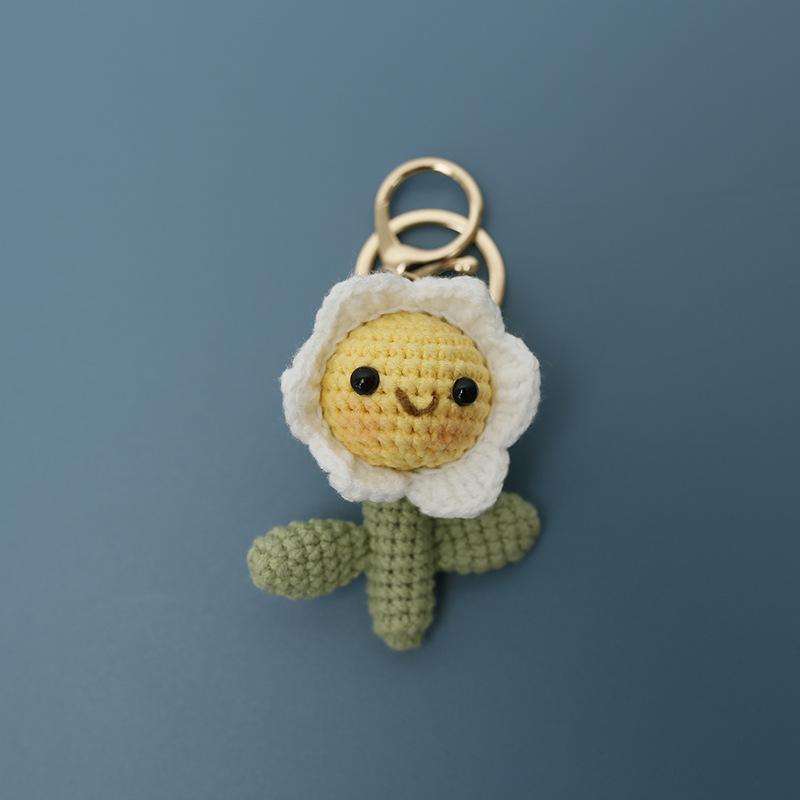 Crochet Tulip Keychain Handwoven Flower Key Ring Girl Backpack Pendant Creative Kintted Flower Gift