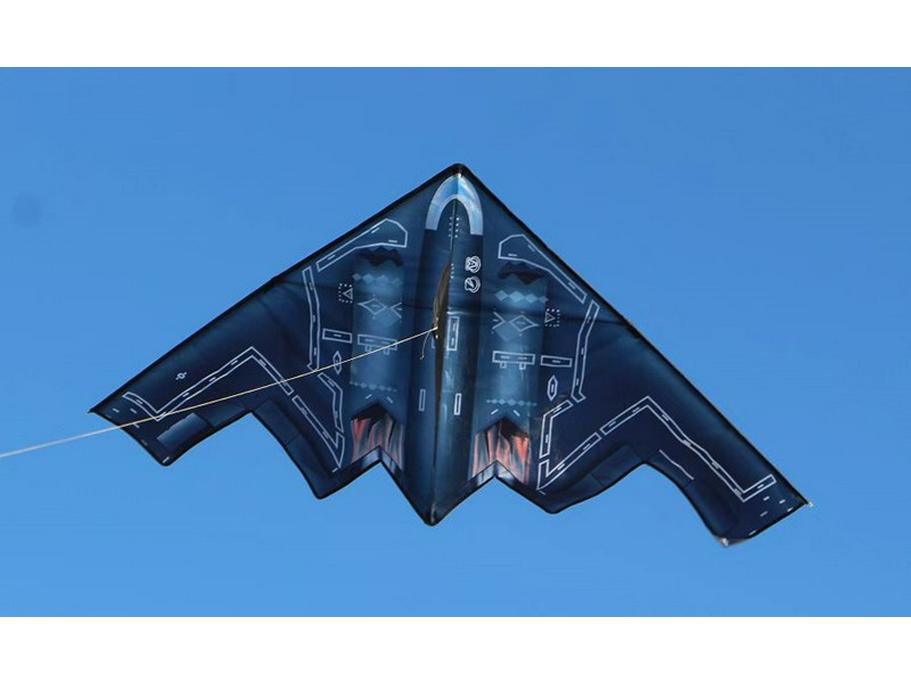 Neuer leicht zu fliegender Bomber-Flugzeug-Drachen für leichten Wind