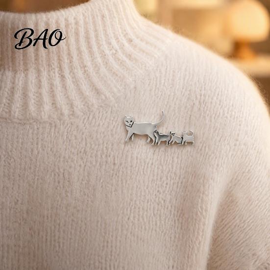 Mini Kitten Jewelry Cat Family Brooch Pin, Golden Silver Plated Alloy Lapel Decorative Metal Badge Animal Shape for Clothing Bags Hats