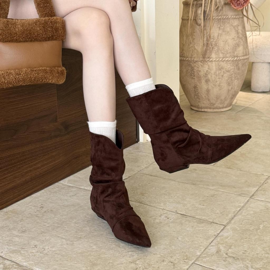 Autumn and winter new pointed small square heel French fashion suede pleated piled boots short boots
