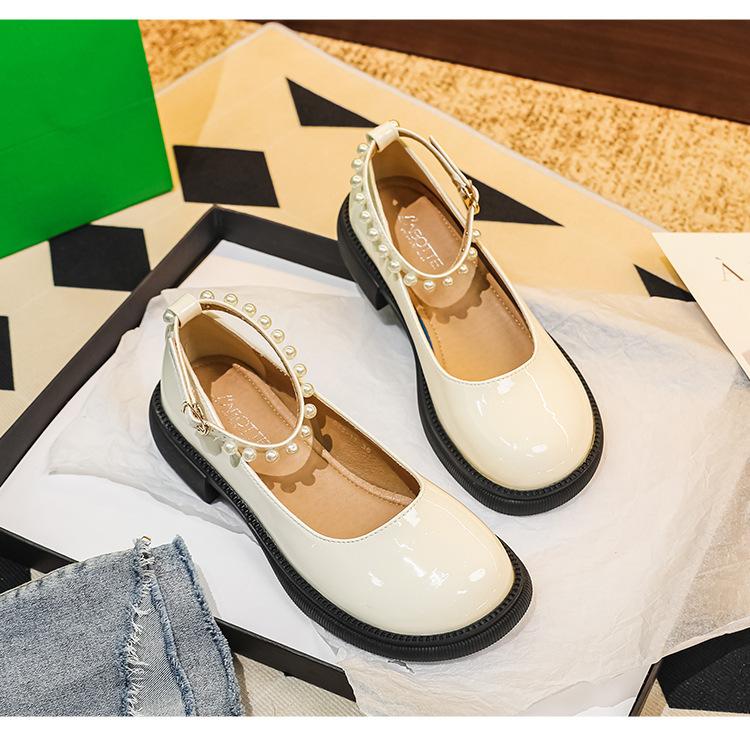 

Версия из коровьей кожи~ Новые маленькие кожаные туфли в британском стиле, туфли Мэри Джейн, нишевый дизайн, французские нежные лоферы, одинарные туфли 34