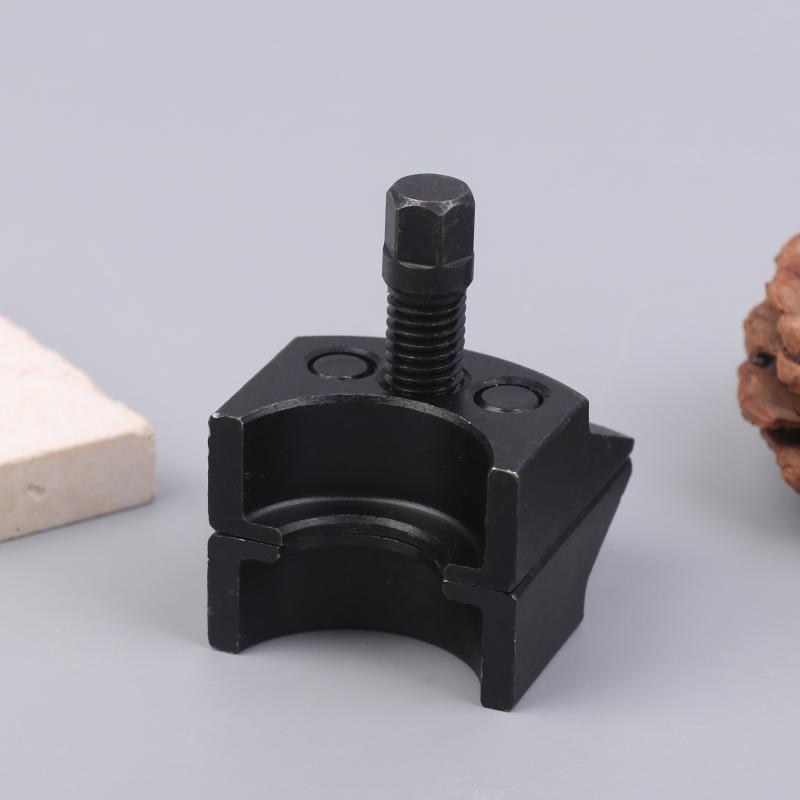Universal Suspension Strut Spreader Tool Durable Steering Knuckle Hub Separator for Car Repair Garage Mechanic Use