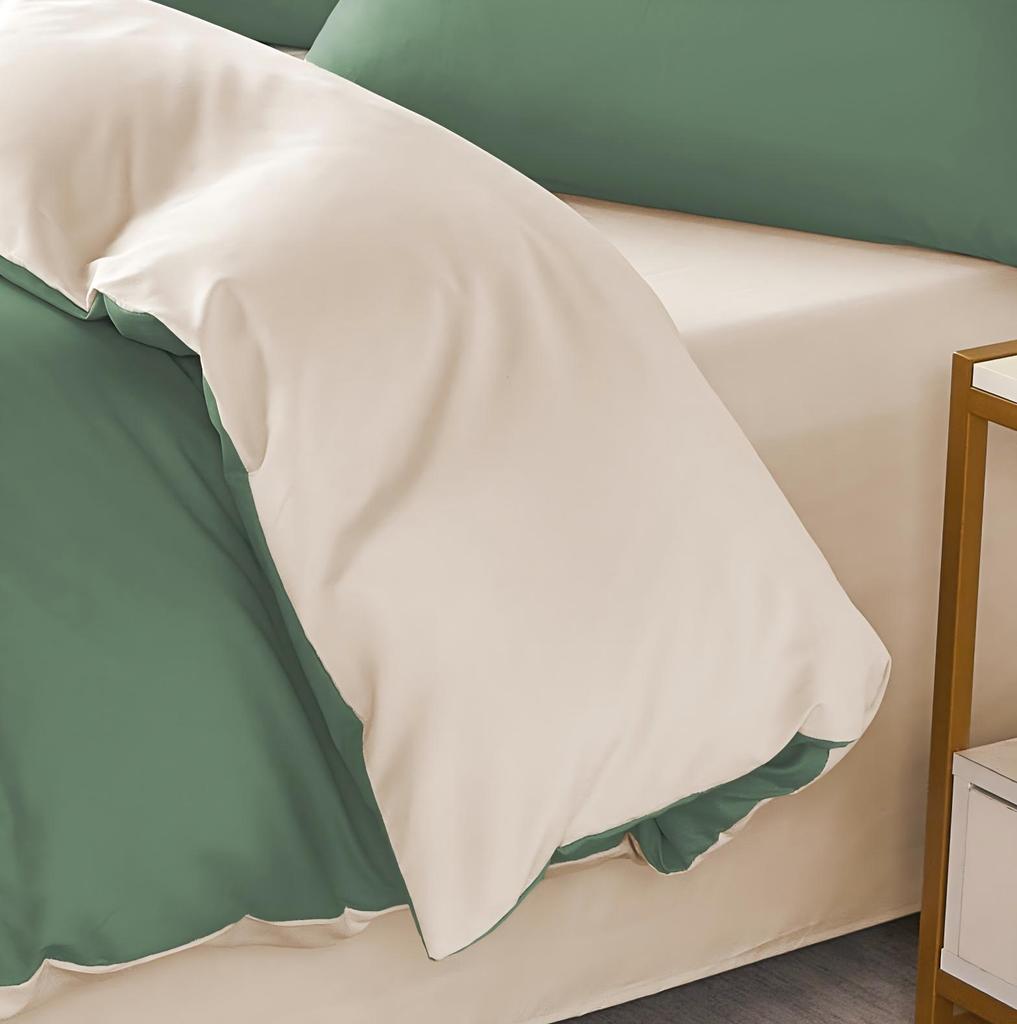 Suitable for All Seasons 100% Polyester 7 Piece Bedding Set Breathable and Lightweight Modern and Minimalist Design
