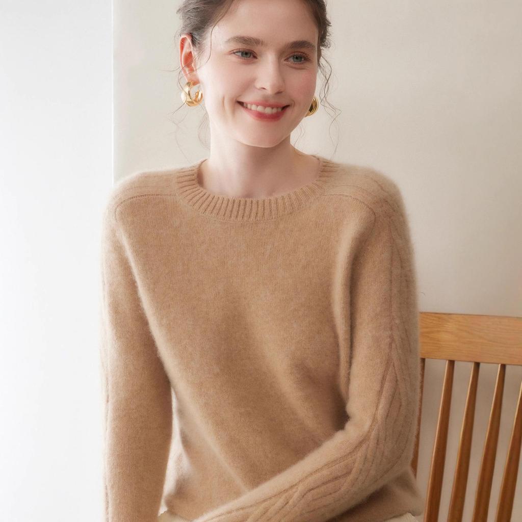 Women's Solid Color Cashmere Knit Pullover Sweater - Round Neck, Loose Fit, Slimming Base Layer for Autumn/Winter