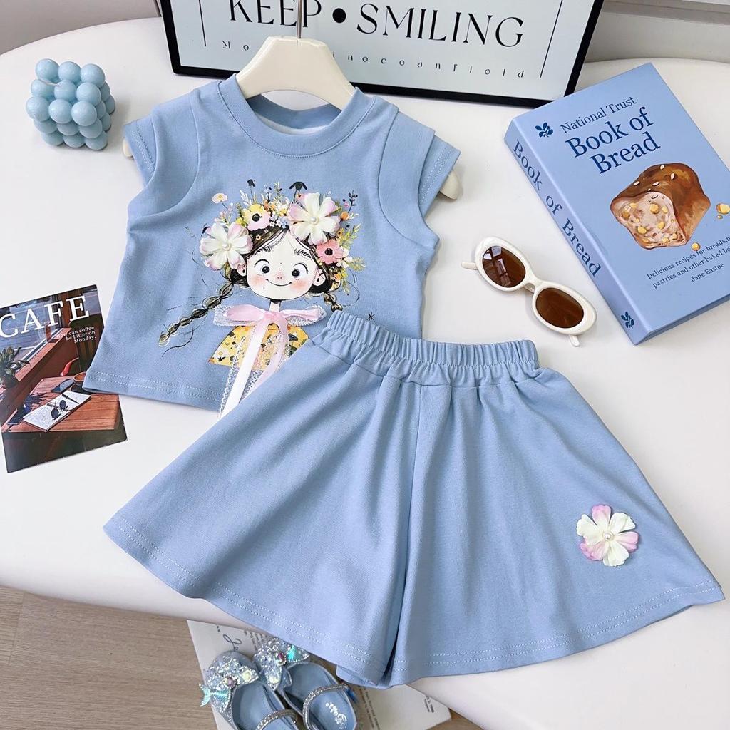 Little Girls' Korean Style Summer Two-Piece Set: Fashionable Loose Short Sleeve Top and Shorts