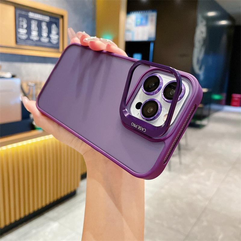 

Металлический держатель для камеры с пленкой Lesn, чехол для телефона-подставки для iPhone 15 Plus 14 Pro Max 13 Pro 12 11, противоударный матовый чехол с кронштейном для объектива iPhone 11 фиолетовый