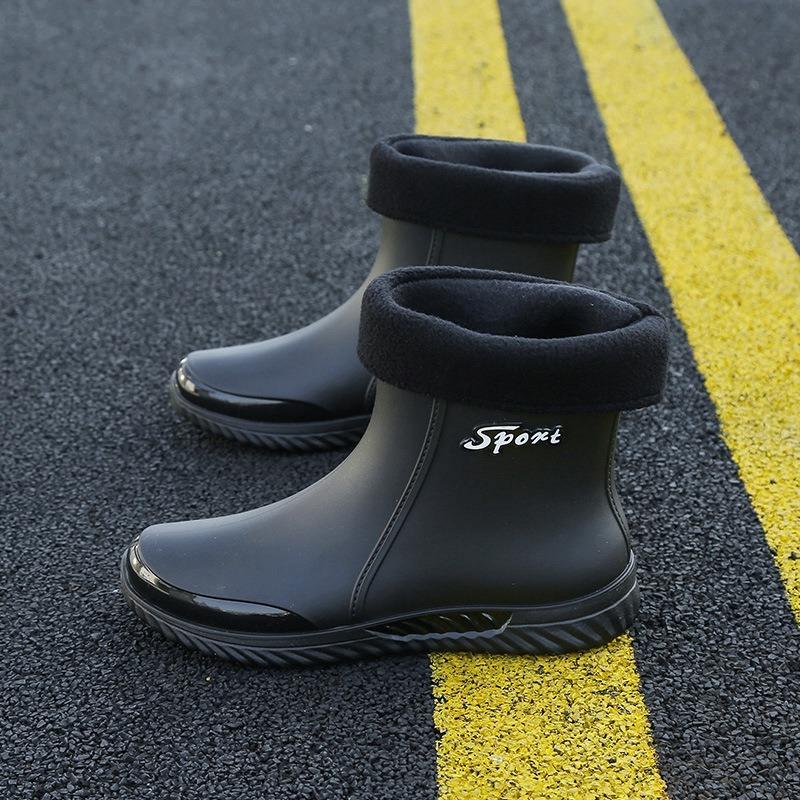 Rain shoes men's British rain boots sea fishing shoes waterproof and non-slip kitchen work rubber shoes warm new water shoes men