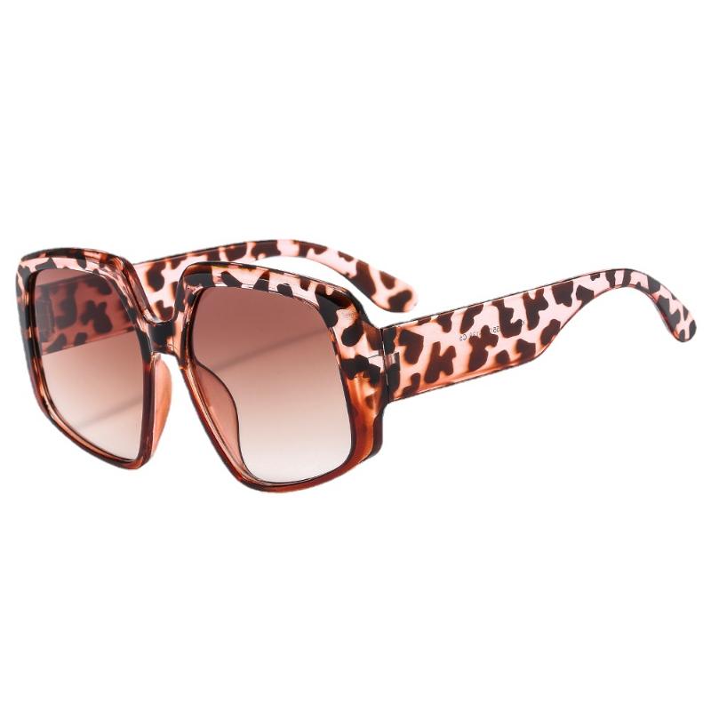 

Vintage Oversized Sunglasses Women Irregular Brand Big Frame Sun Glasses Female Black Yellow Style Square Glasses As shown in figure