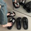 Fashion Round Head Thick-soled Slippers Women's Summer Korean Version Versatile and Beautiful Temperament Casual Rhinestone Muffin Sandals One-word